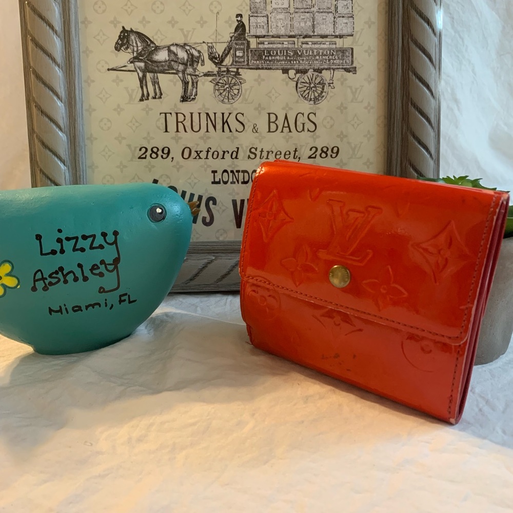 Louis Vuitton Red Vernis Elise compact Wallet